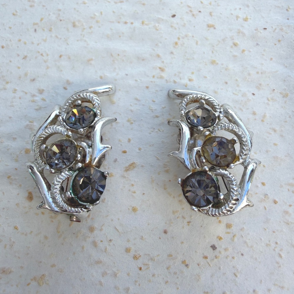 Sarah Coventry Vintage Silver Tone Smoky Grey Rhinestone Clip On Earrings